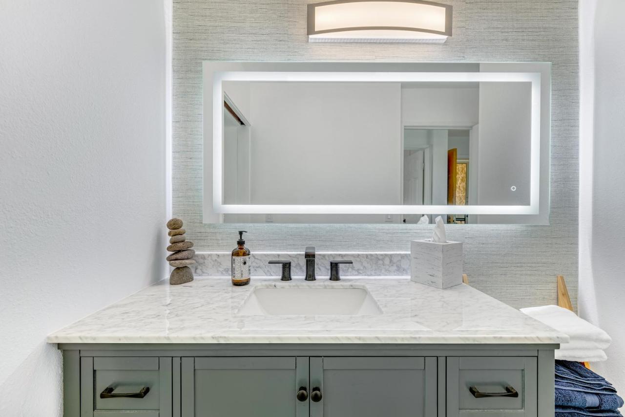 Newly Renovated Condo With Sup Paddle Boards And Golf Clubs Included Kailua-Kona Exterior photo