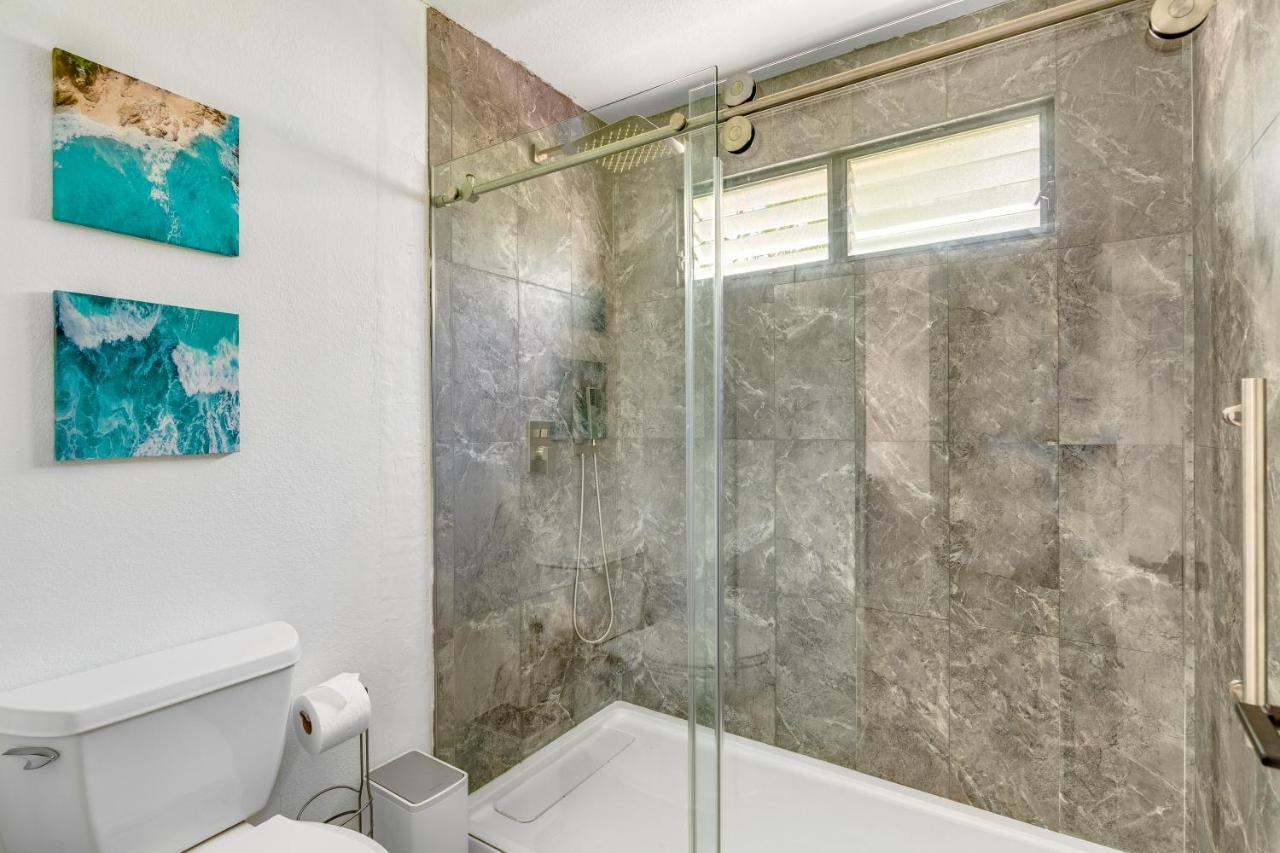 Newly Renovated Condo With Sup Paddle Boards And Golf Clubs Included Kailua-Kona Exterior photo