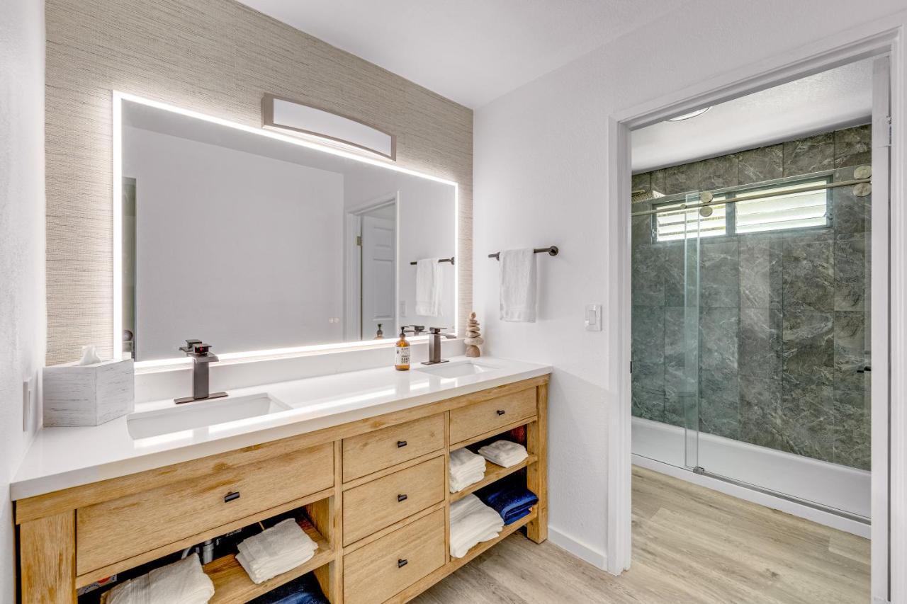 Newly Renovated Condo With Sup Paddle Boards And Golf Clubs Included Kailua-Kona Exterior photo