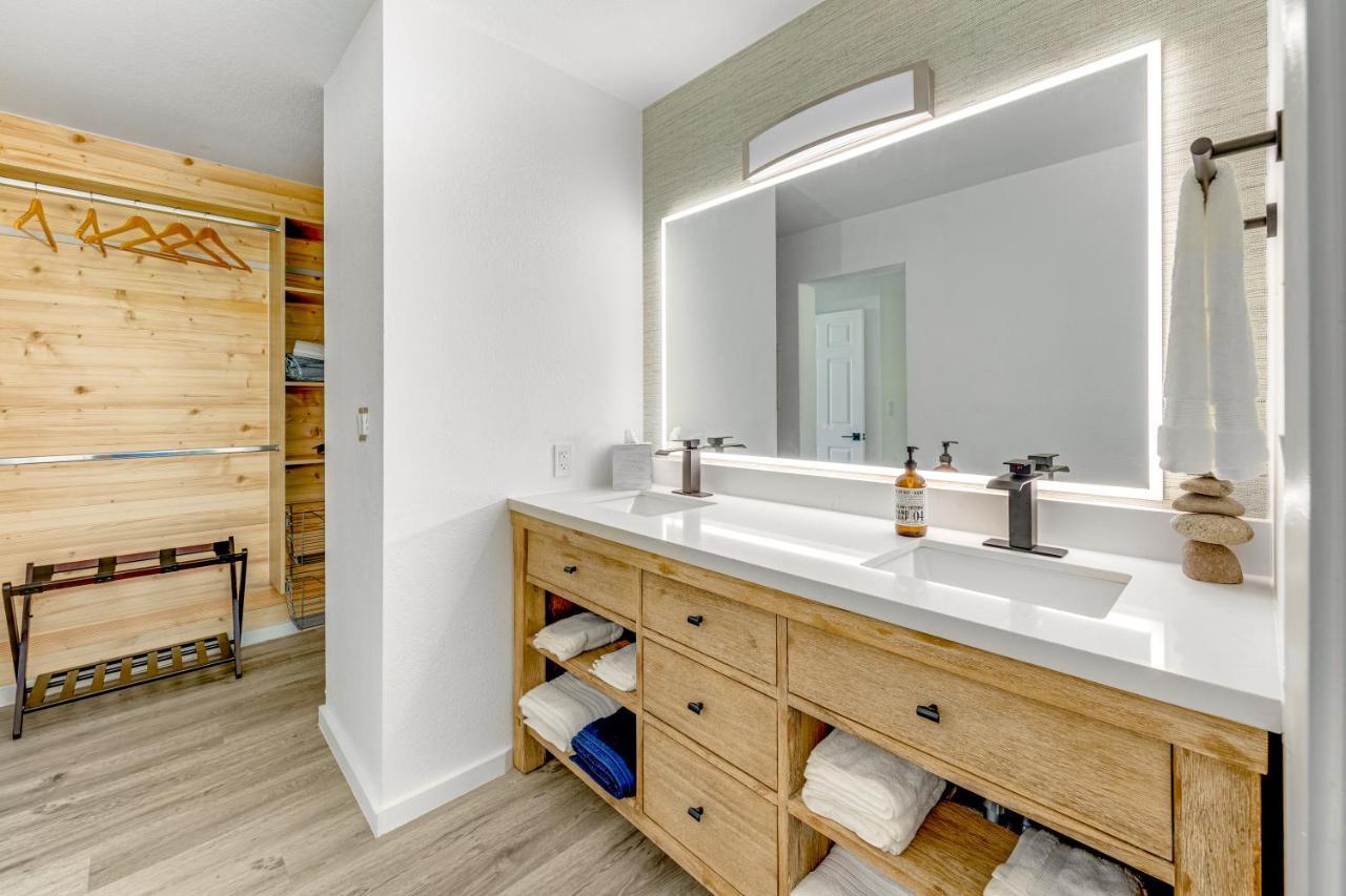 Newly Renovated Condo With Sup Paddle Boards And Golf Clubs Included Kailua-Kona Exterior photo